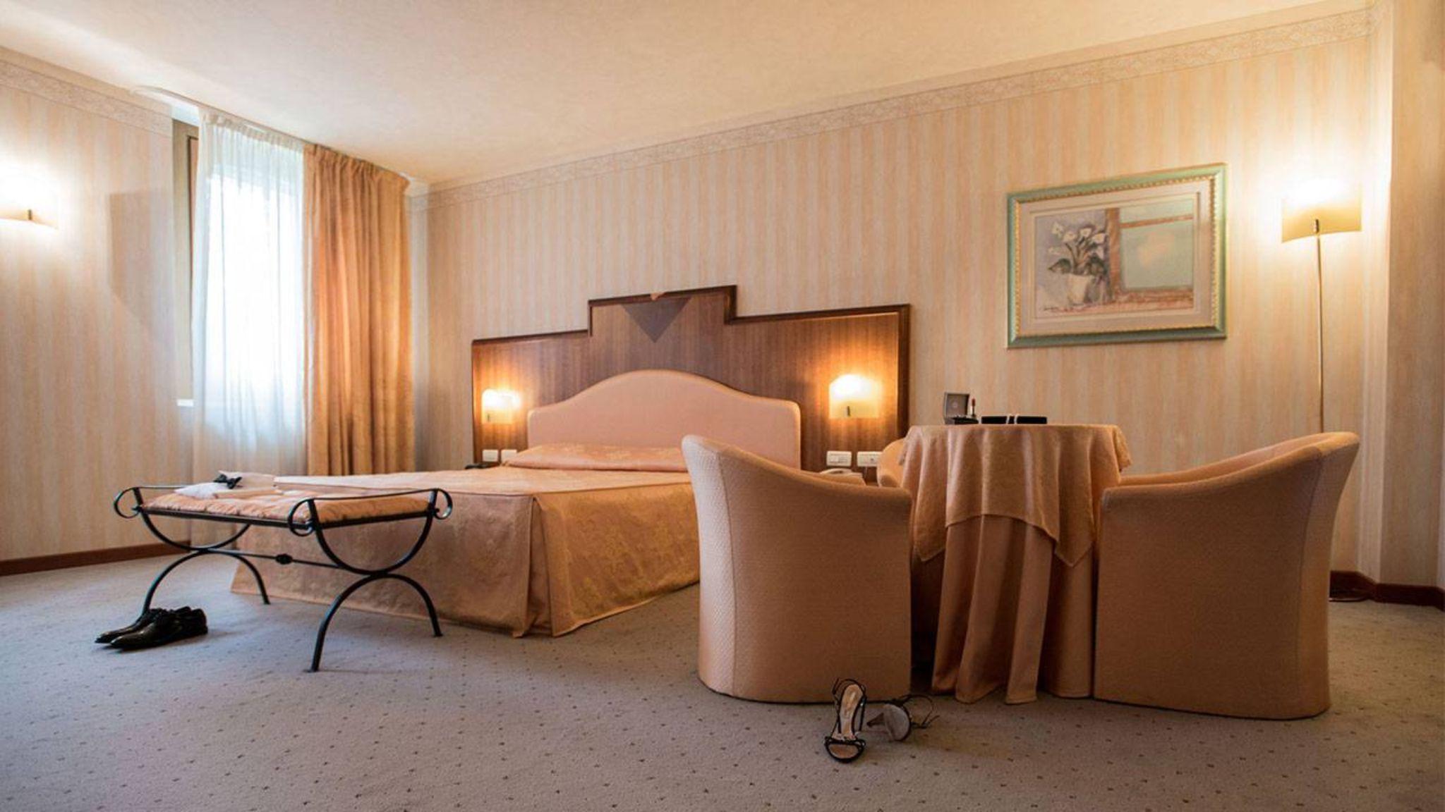 Phi Hotel Astoria Susegana Zewnętrze zdjęcie